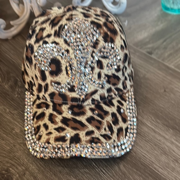 Leopard Print Rhinestone Cap - Picture 1 of 1